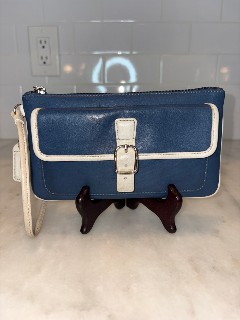 COACH  Leather Soho Front Buckle Flap Wristlet | Y2K Vintage Mini Bag Clutch